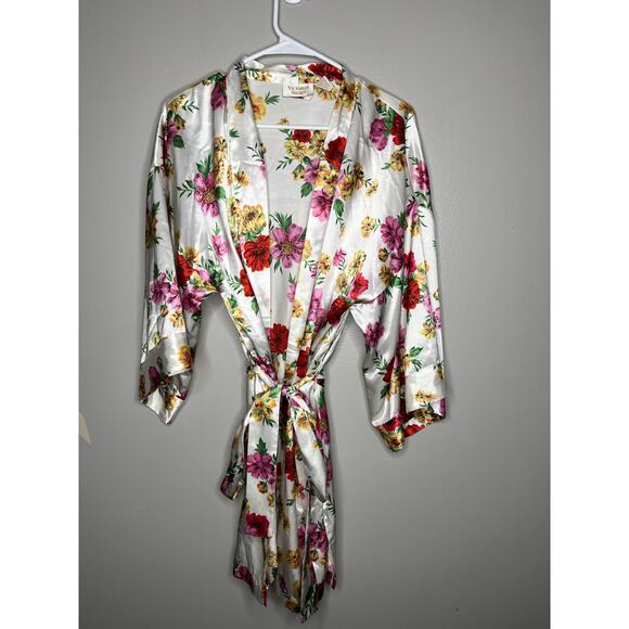 Victoria’s Secret Gold Label White and Floral Satin Mini Wrap Robe Size Large - Picture 2 of 4